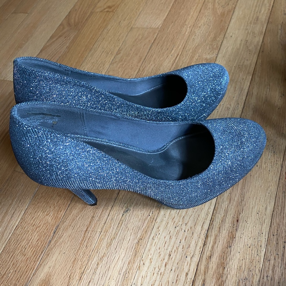 Fioni Night Sparkly Heels Women’s Size 9